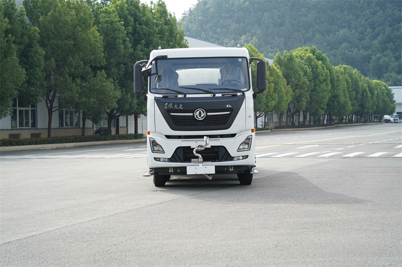 東風(fēng)天龍KL灑水車 24方（燃油車） EQ5310GPSSDF6